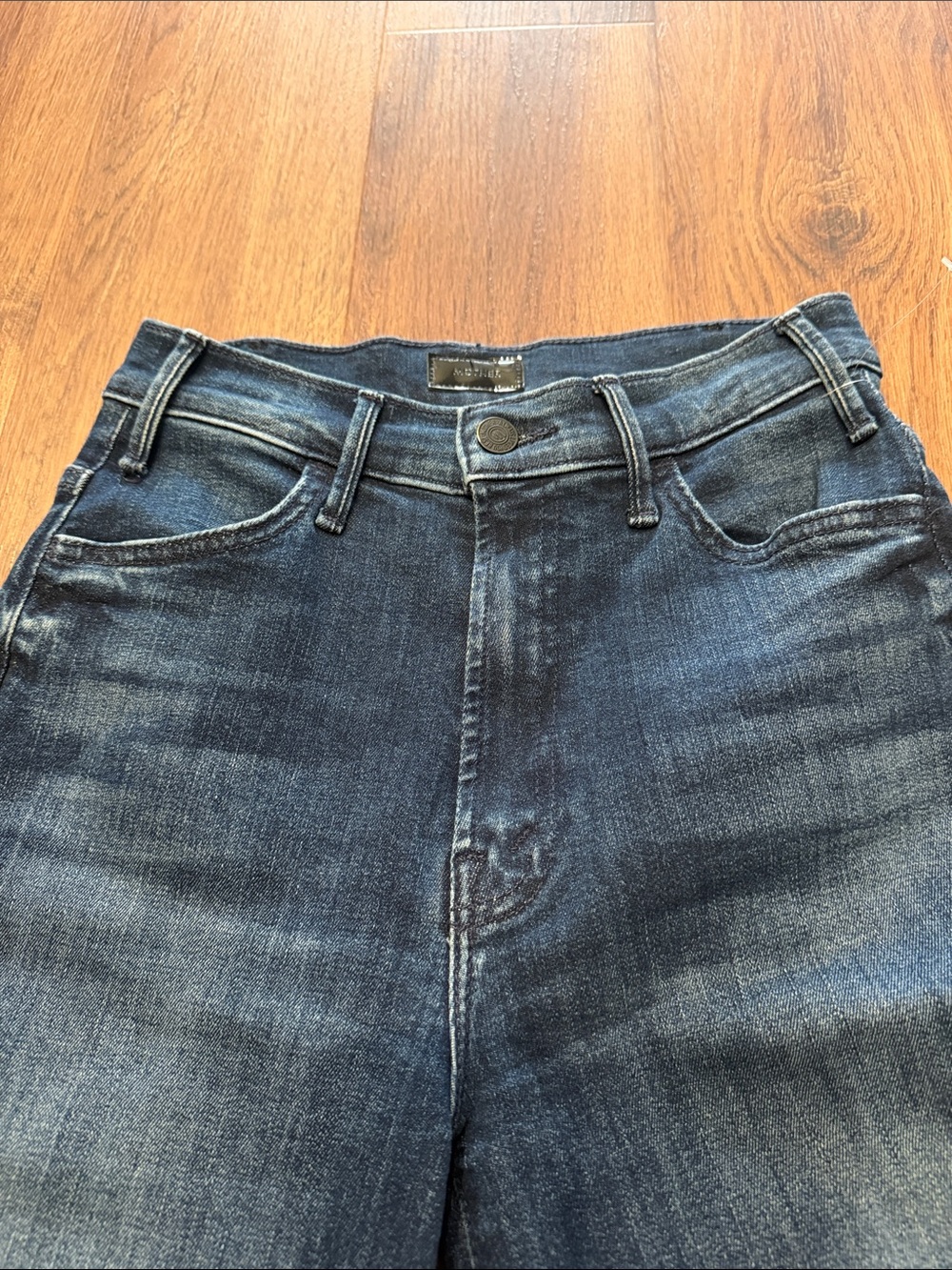 Mother The Hustler Roller Sneak Jeans - Picture 4 of 7